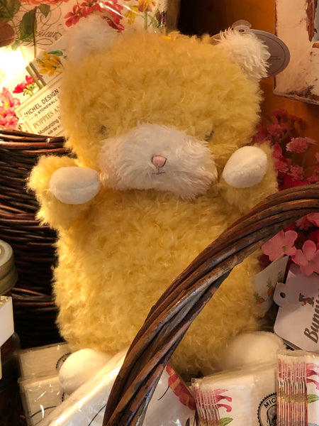 Wee Alley Cat in The Little Red Shop