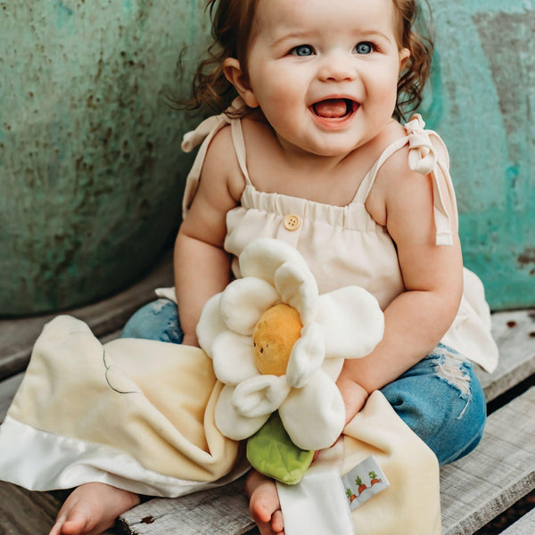 Daisy Buddy Blanket with Toddler