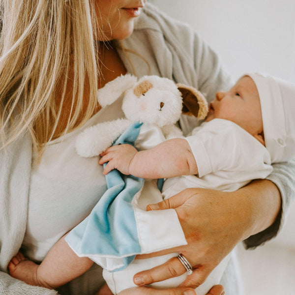 Mama & Baby with Skipit Bye Bye Buddy