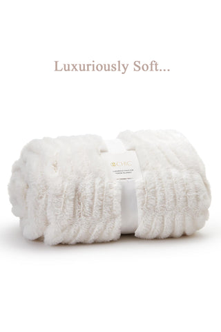 Two's Co Luxurious Snow White Textured Faux Fur  Throw Blanket